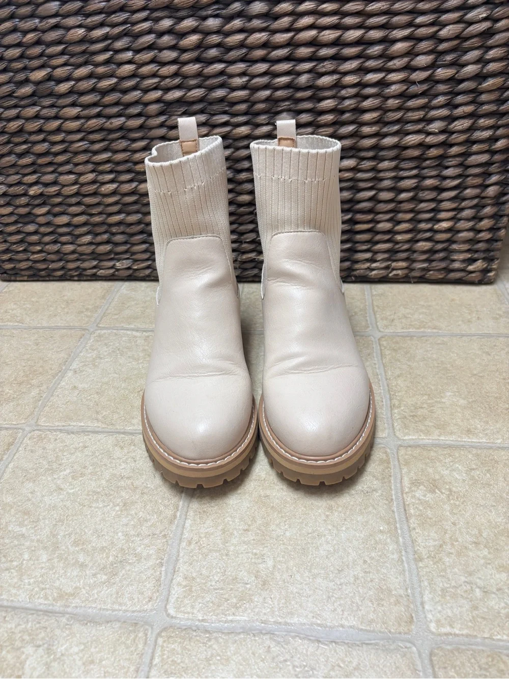 Oasis Society Neutral Cream Women's Knit-Top Leather Ankle Boots